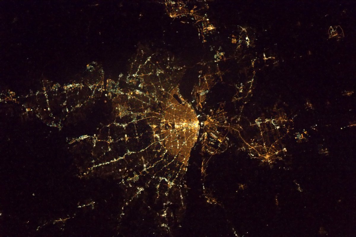 Astro_Jeff's tweet image. #GoodMorning USA.  St Louis, Chicago, and Detroit.