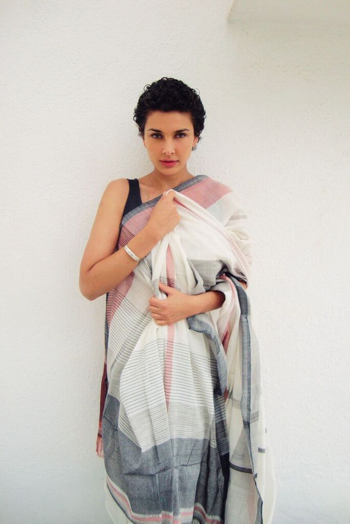 SIXSIXnews's tweet photo. Fashion great @Wendellrodricks aims to revive the weaving of traditional Goan Kunbi Saris. https://t.co/bD8lfswbGm https://t.co/F19R28tO3Q