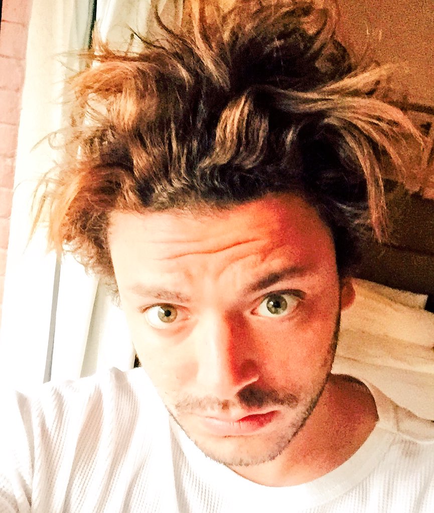 kevadamsss's tweet photo. Bien Arrivé au Nepal...epuisé mais heureux #OuiLaCaSeVoitPas  ! #NomberOne #NewsAVenir #Love https://t.co/ZsQEtSeaGZ