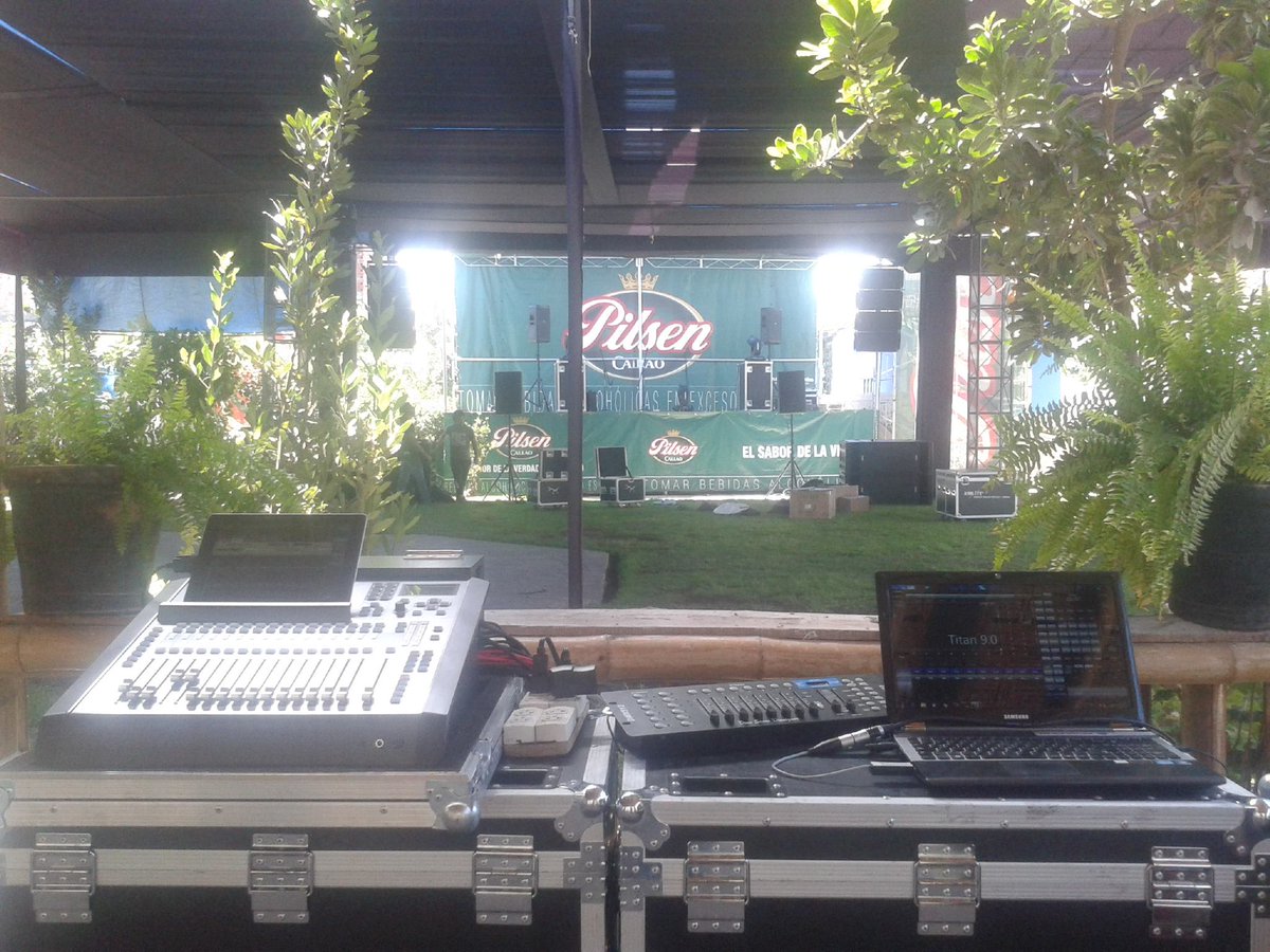 FOGATA DON JOSÉ
Sonido e iluminación 
Don José - 24/03/2016
WAYRASOUND.COM