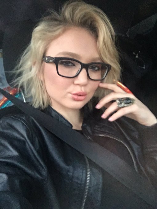 Thanks for everyone who came too see me on @chaturbate RT if you want me to do shows more often XO https://t<a class="tags" href="/tag/chaturbate">@chaturbate</a><a href="/tag/dakotaskye"class="tags"><span>#dakotaskye</span></a>