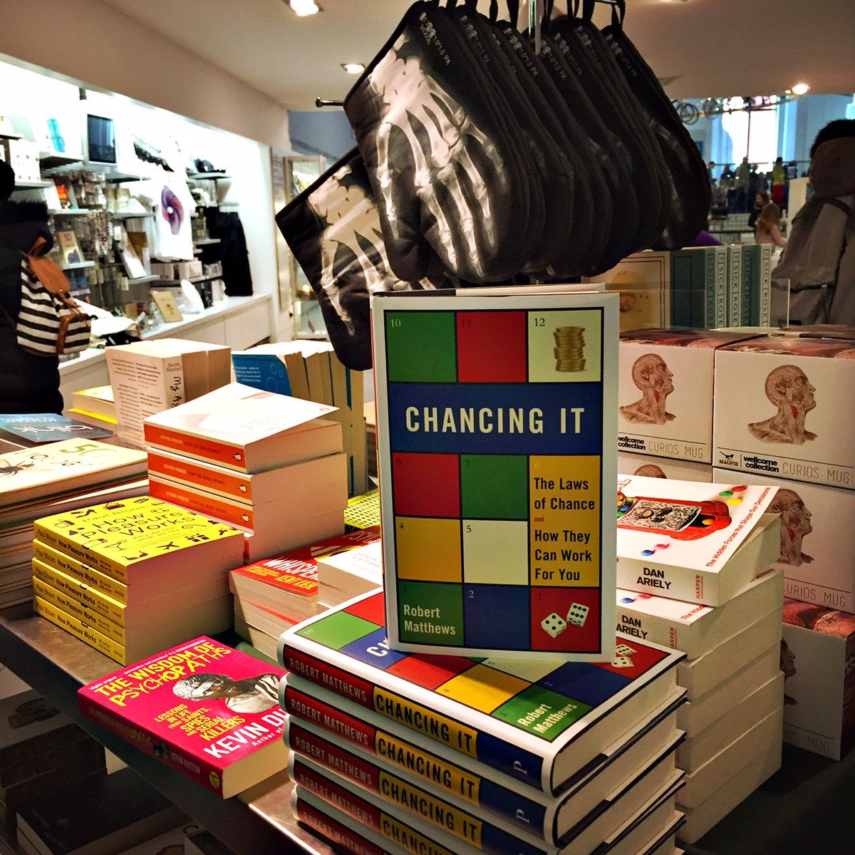 ProfileBooks's tweet image. Spotted at @sciencemuseum  -  Robert Matthews' #ChancingIt, against all the odds ... bit.ly/1SwUwY0