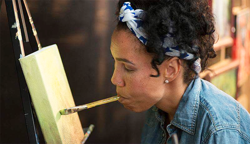 SELFmagazine's tweet photo. This artist paints incredible masterpieces with her mouth: https://t.co/09P0vLiYvn You have to see her work! https://t.co/NWv7dQ5OuP