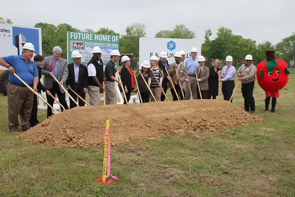 DougForTexas's tweet image. Congratulations to @safoodbank on breaking ground and thanks for your investment in New Braunfels! #TXHD73