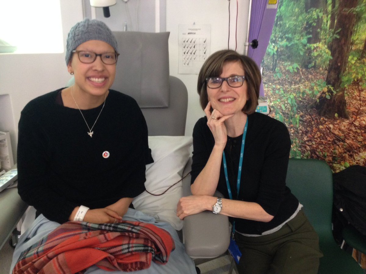 Lovely 2 meet Lara <a href="/uclh/">UCLH</a> 2day sporting a wonderful smile &amp; #HCCbadge. Thanks <a href="/Match4Lara/">Match4Lara</a> Wishing u a gd recovery :)