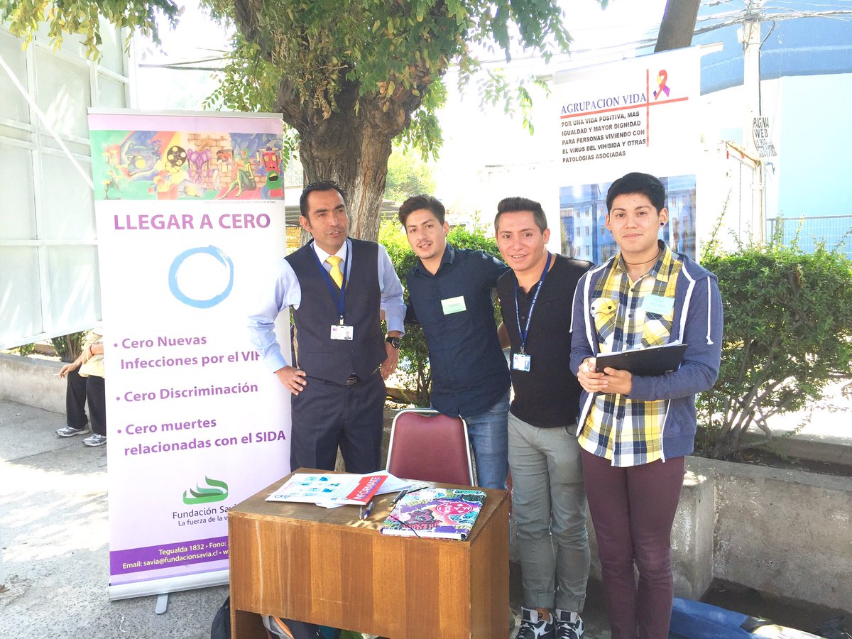 Con funcionarios de Fundacion Savia