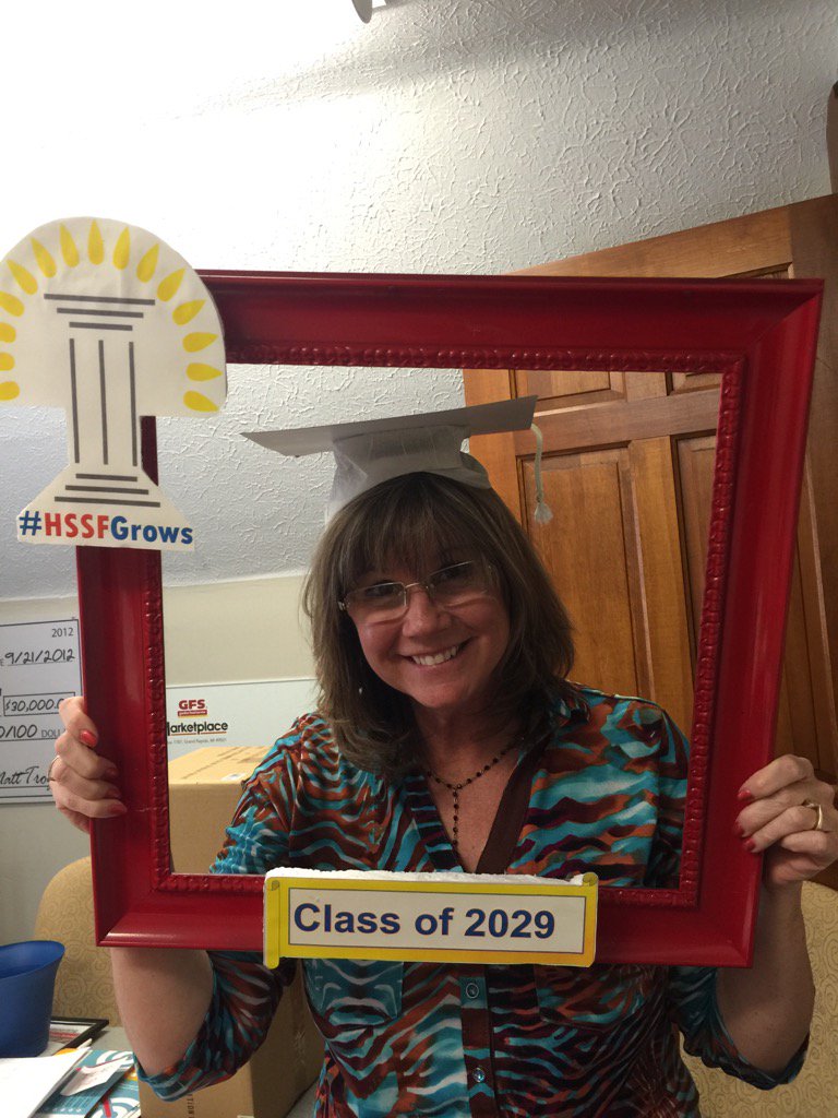 SusanBinford's tweet photo. Photo op @hsefoundation table during kindergarten round up #hssfgrows &amp; join the grow club https://t.co/Nb20f1gUFU https://t.co/J15iBGHnJz