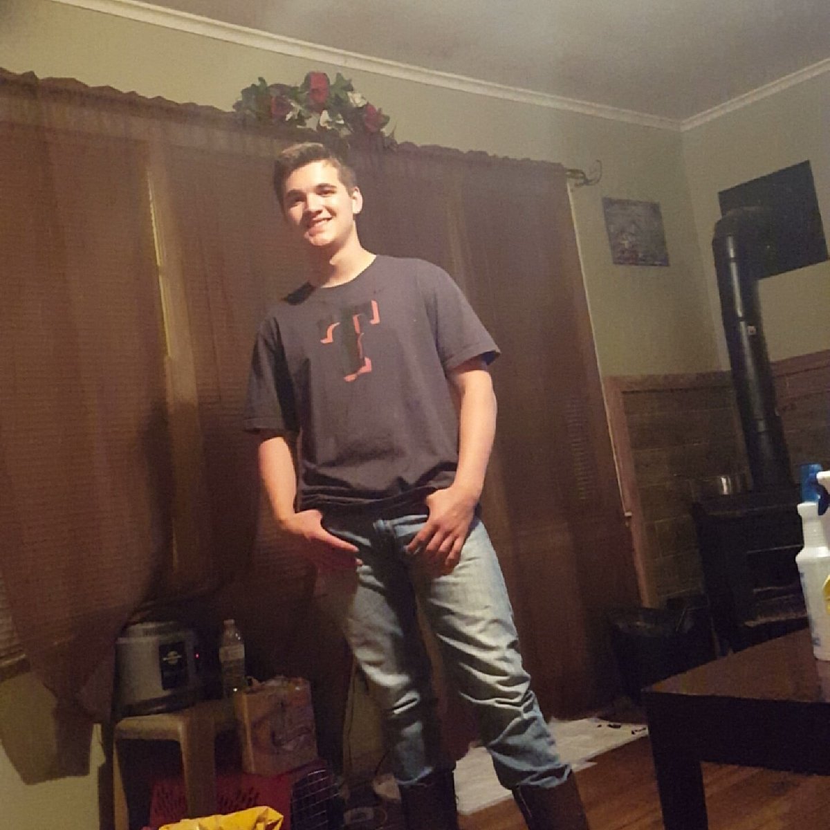 Taylor belanger (@tizaylor18) on Twitter photo 