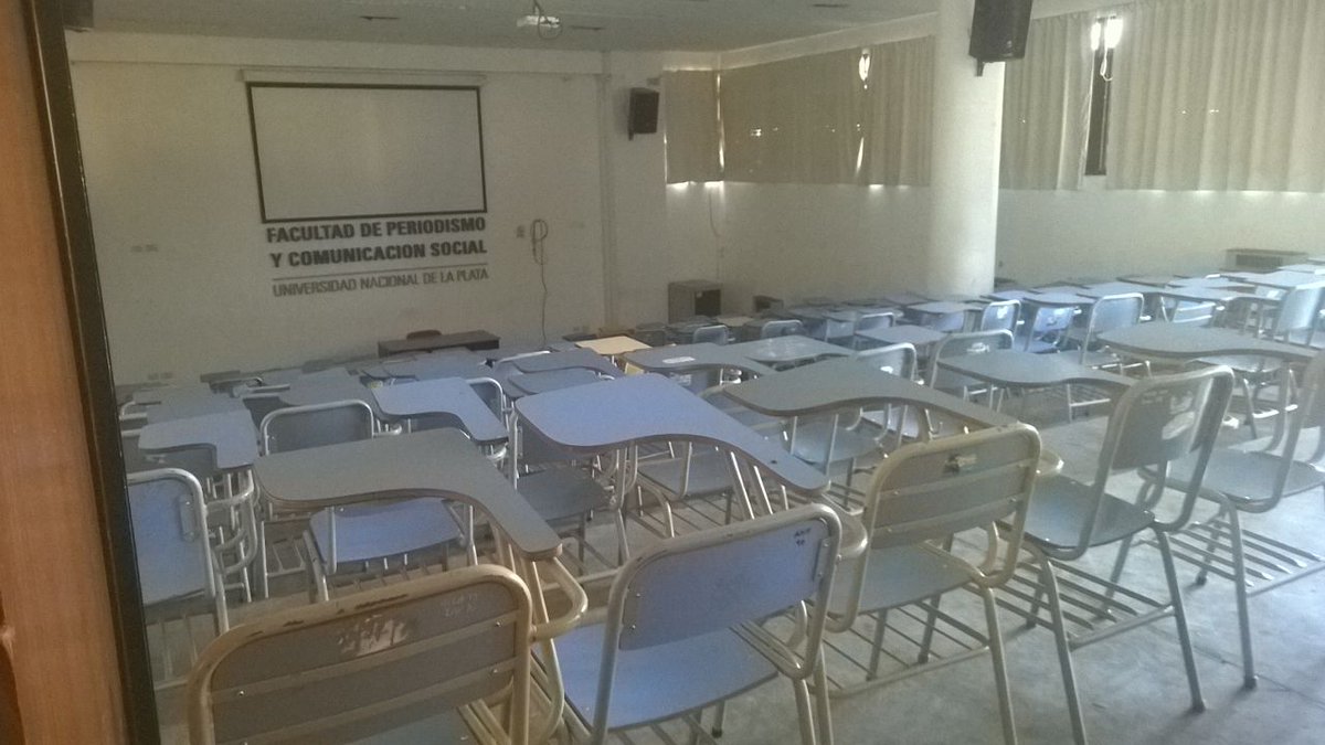 PARO. Y movilizamos al Ministerio de Educación junto con los compañeros estudiantes