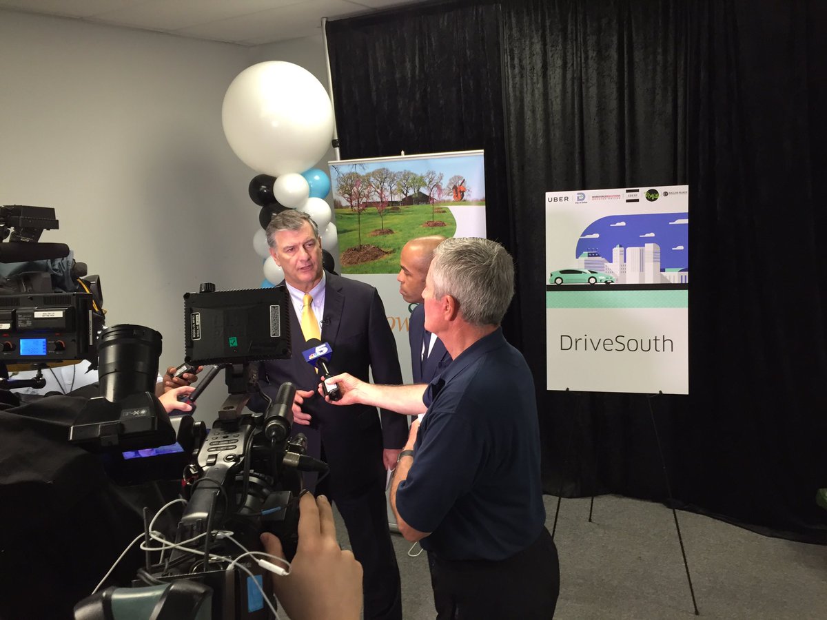 Proud to be here to unveil the <a href="/Uber_DFW/">Uber DFW</a> #DriveSouth initiative.