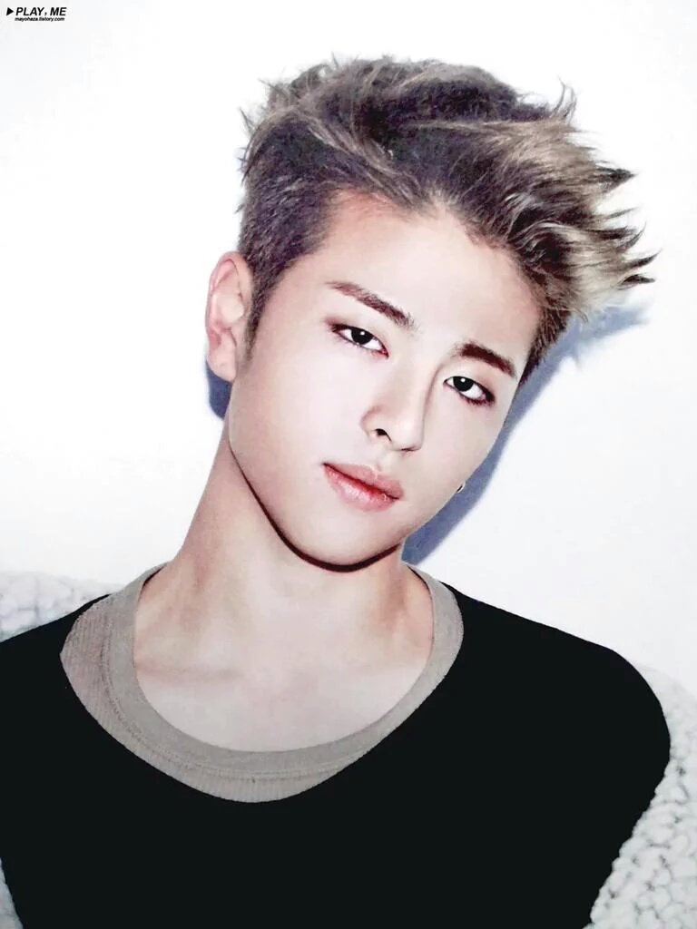 iKON_Global's tweet photo. 🎉Happy birthday to iKON's sexiest vocalist, June!🎉 Enjoy ur bday there in Saipan 😄 We love you 💕😘#iKONSexyJuneDay https://t.co/wGc747kDnV