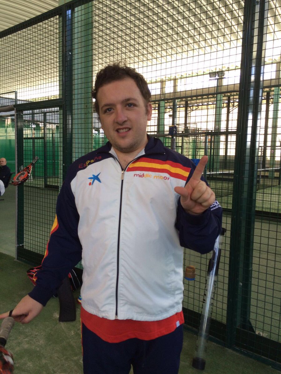 padeladaptado's tweet photo. #Linvestigando @AELIP_  mañana es el día mundial de las lipodostrofias hay que apoyar! @padeladaptado https://t.co/zF2UqjEQHx