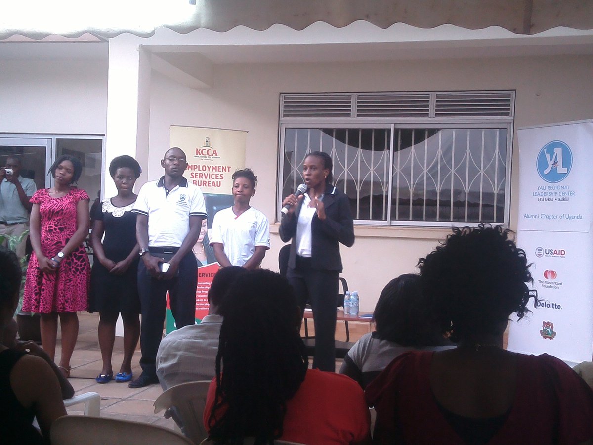 KasiitaMark's tweet photo. @KiBOFoundation1 staff Florence giving  background of "KIBO FOUNDATION" #AnEveningWithProf @KCCAUG @tuapeernest https://t.co/LkEP1hN03L