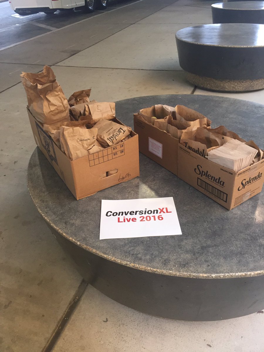 ZacONeill's tweet photo. @KyleAkerman Hey! We found the #Tacos! #cxllive https://t.co/OJ66MsafDQ