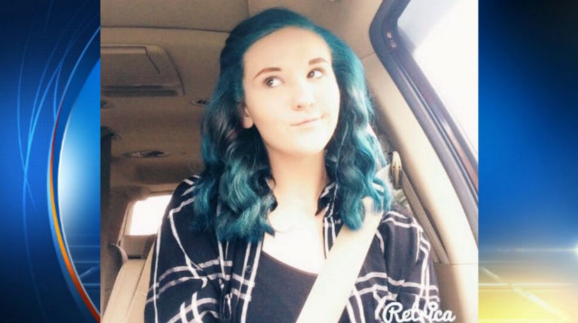 Florida student who dyed hair blue facing suspension bit.ly/21TEz0x?utm_me… https://t.co/C5MNQ72WTz