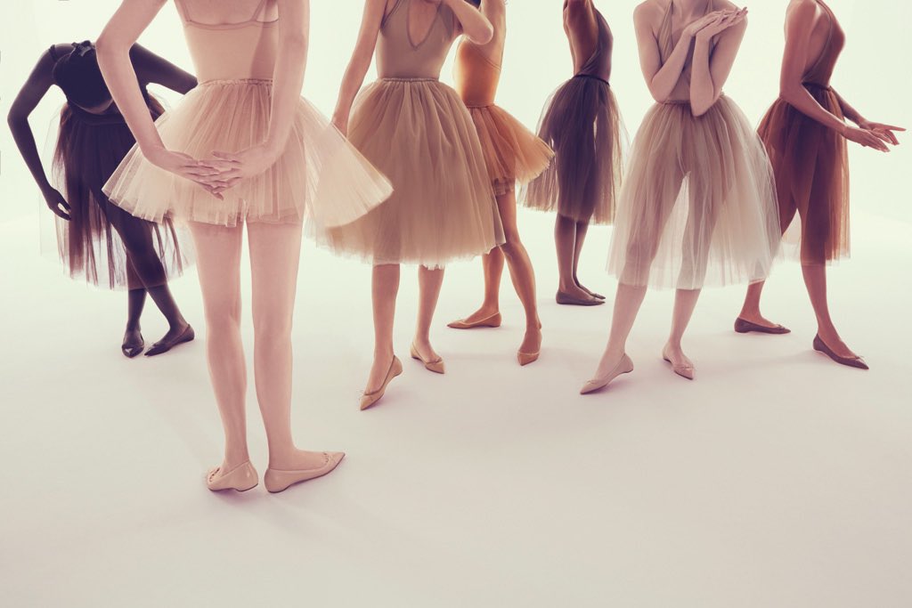 IAMFASHlON's tweet photo. Louboutin's new Solasofia Flats in the “Nudes for all” campaign. https://t.co/S4W830vARG