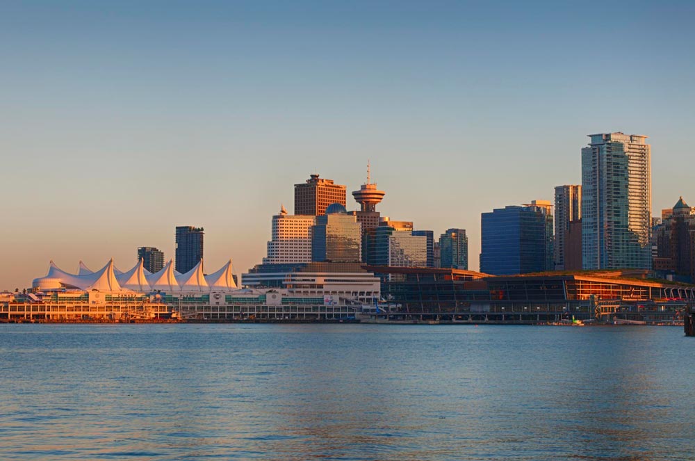 rdtvan's tweet photo. In 2040: Iconic architecture defines the #downtownvancouver skyline, while historic buildings are cherished #rdtvan https://t.co/Yhz92Y1DoF