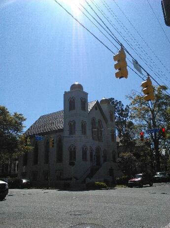 abbiecfci8's tweet photo. The temple of Israel is Wilmington's oldest synagogue. @learnsharelive https://t.co/Giw7DCFxk0