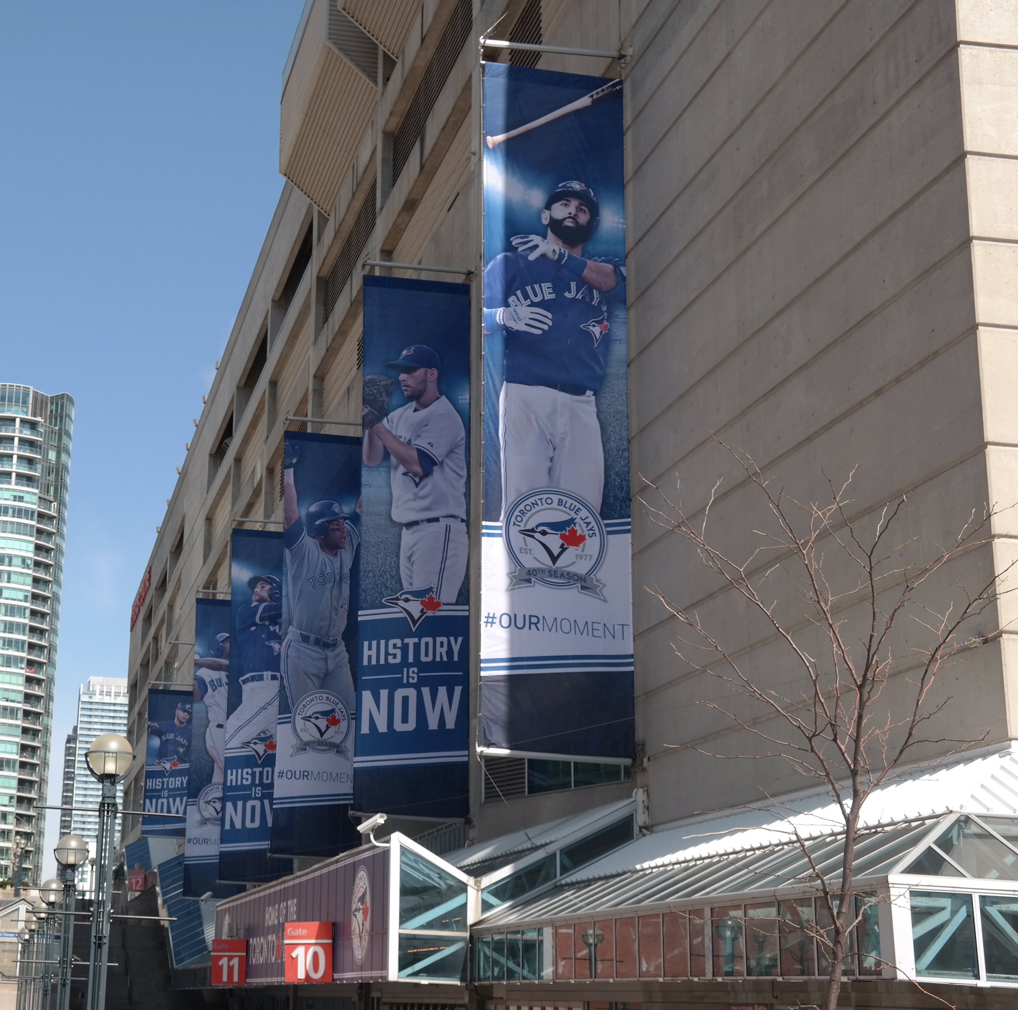 Toronto Blue Jays on X: New banners going up at @RogersCentre