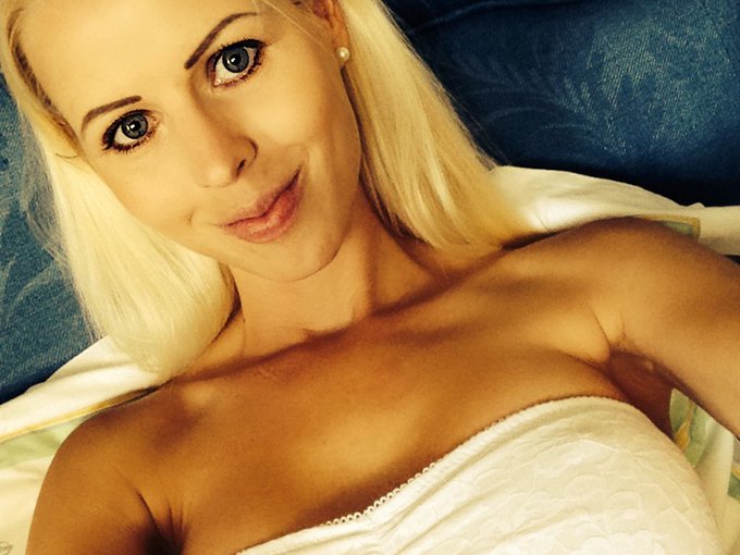 I'm now online on @Skyprivate (live #skype show). My profile is https://t.co/HV0rk41yRi Call me :-) #camgirl<a class="tags" href="/tag/skyprivate">@skyprivate</a><a href="/tag/skype"class="tags">#skype</a><a href="/tag/camgirl"class="tags"><span>#camgirl</span></a>