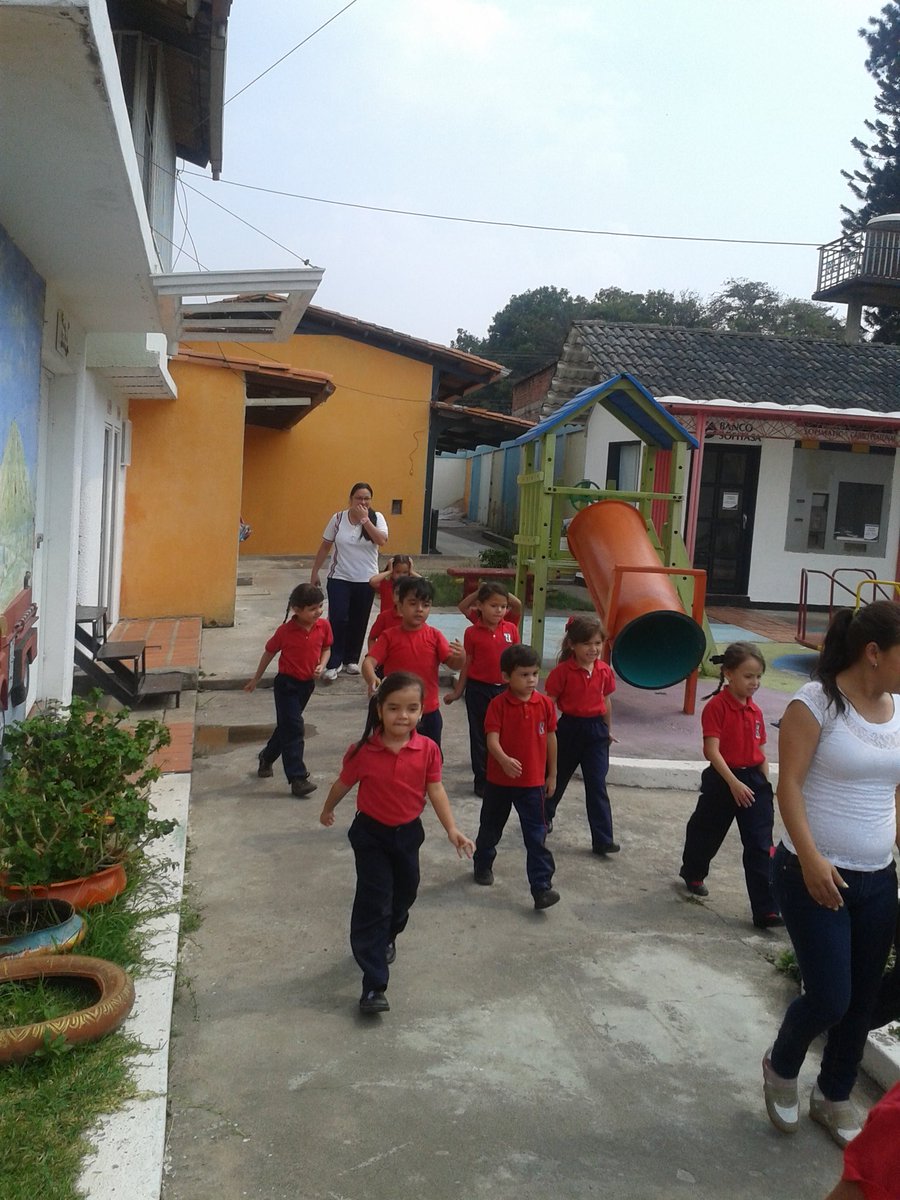 Simulacro C.E.I.CongresodeAngostura <a href="/SilvaEleazarL/">Eleazar López Silva</a> <a href="/zetdivfor/">Division Formación</a> <a href="/MunicipioSC/">SalaSanCristóbalZET</a> <a href="/NeylaPosso/">Marisela Posso</a>