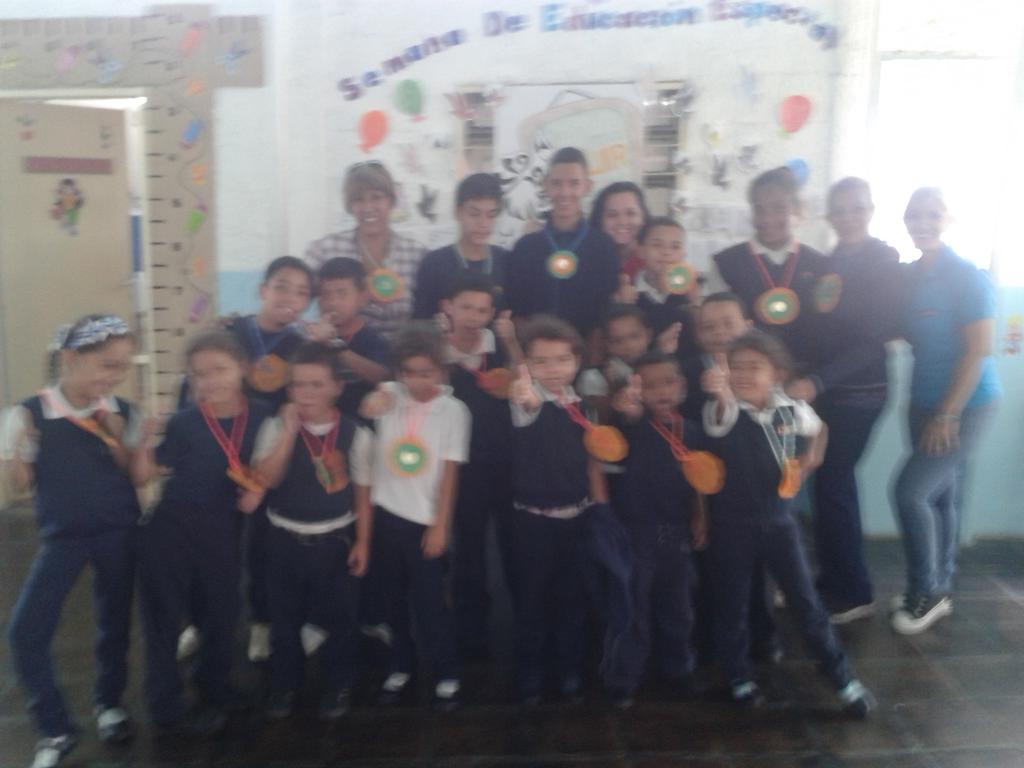 rufes1969's tweet photo. Actividad deportiva U.E.E. Las Minas @deyanirasofia @carlaguerra5 https://t.co/60FFavUZ8W