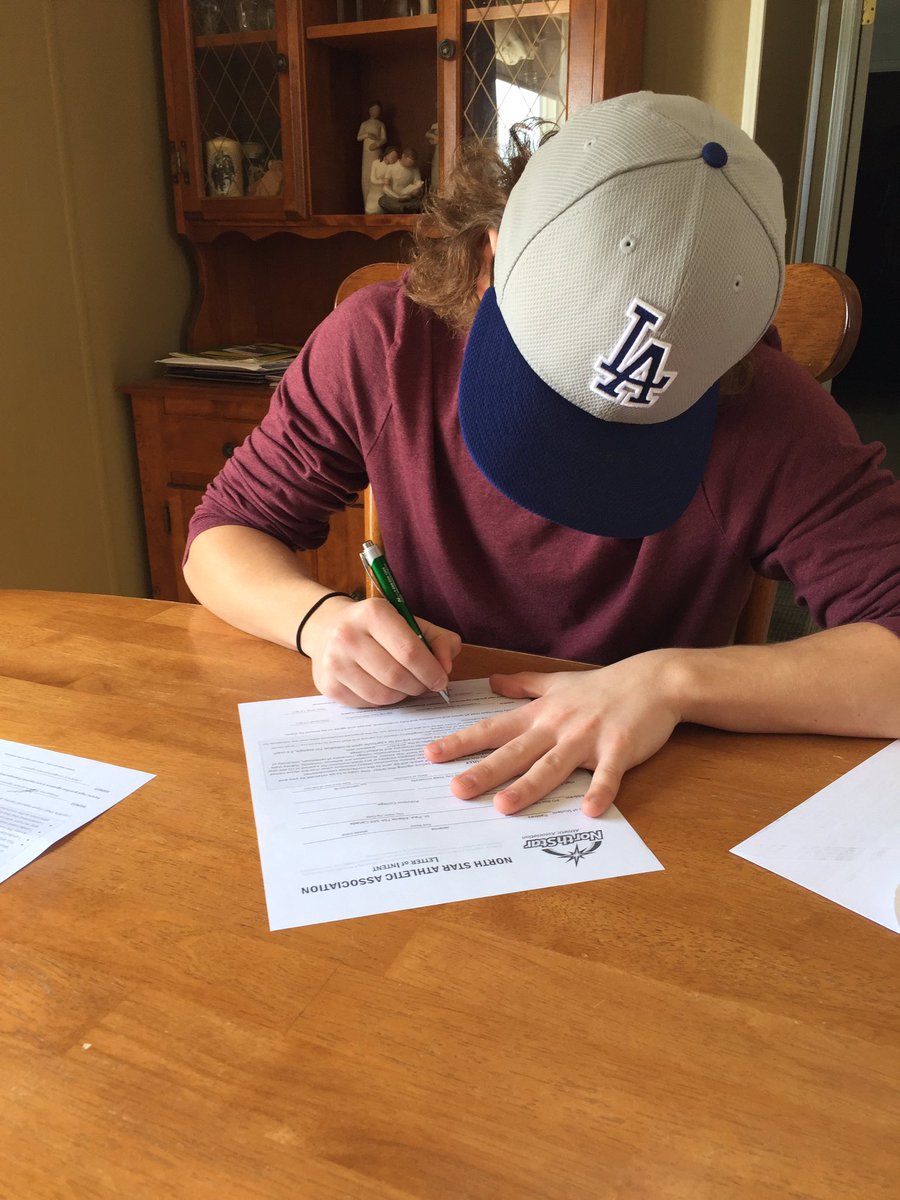 jerpasitney's tweet photo. So thankful and excited for the opportunity to play golf for Valley City State University! #ncsacommit #vcsu https://t.co/xnb7fSYS0G