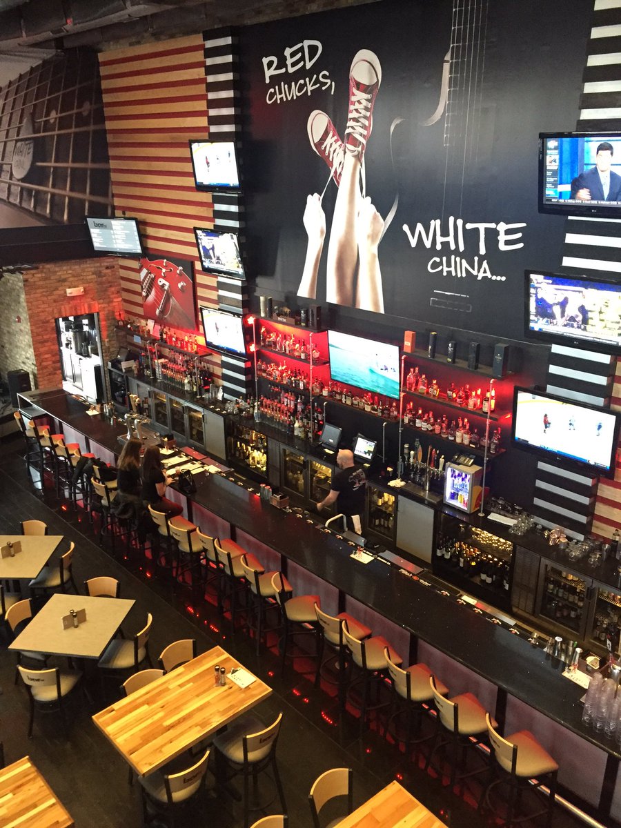 bar145mtp's tweet photo. Ten Buck Lunch Served Until 3pm! Stack Your Own Burger with Fries &amp; Soda for only $10!!! #mountprospect #bar145 https://t.co/Iy4i9DcJeR