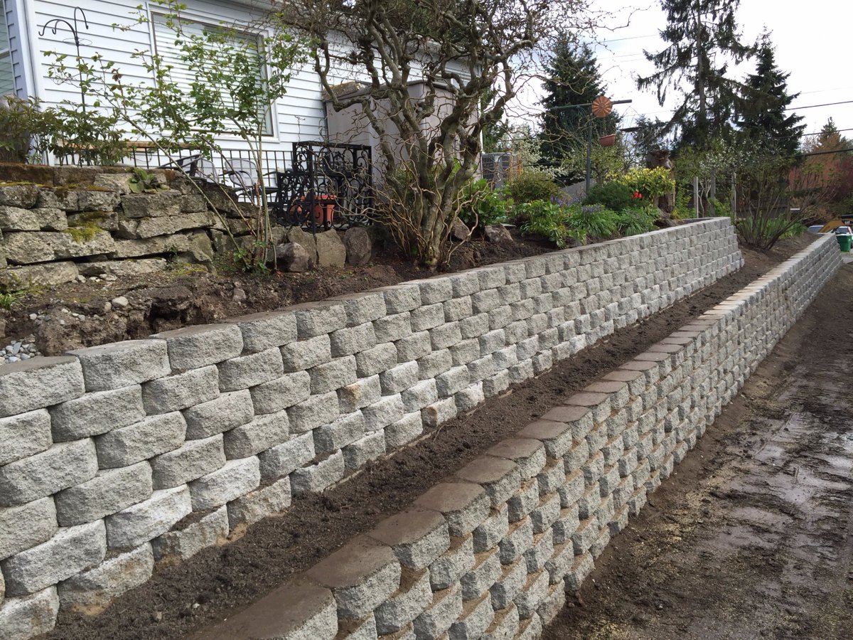 ImpDemolition's tweet image. #ImperialDemolition #Demolition finished retaining wall demo then #excavated &amp;amp; built two new walls. #Seattle, #WA