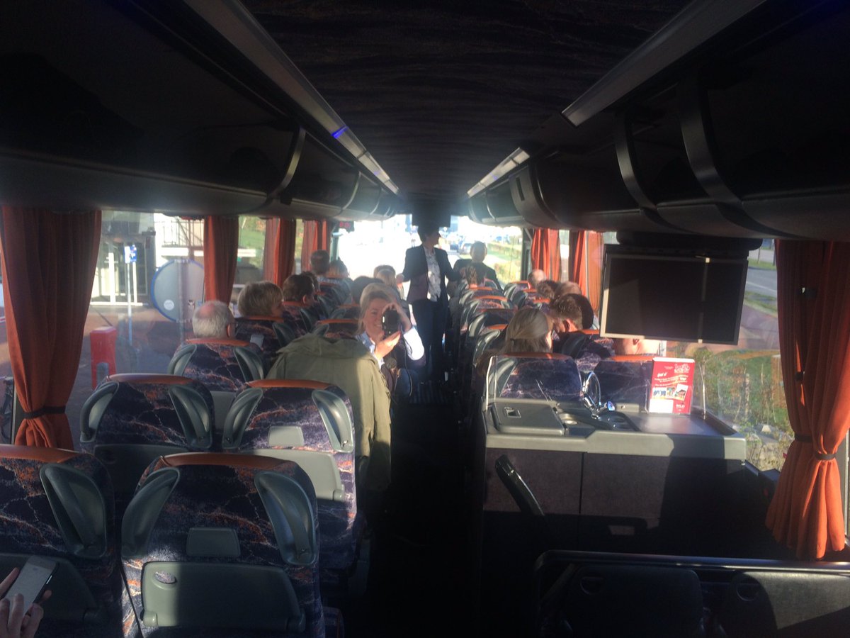 Rotterdam here we come! Onderweg met mooie groep ondernemers #24uTravel <a href="/24Uinbedrijf/">24 uur in bedrijf</a> <a href="/conradi_laura/">laura conradi</a>