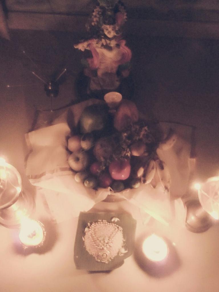 Parvathy_Vrma's tweet image. @Varun_dvn 2day is my B'day!  Hapily one week b4 urs! #samemonth 2day is Vishu - Harvest Festival of Kerala!  :) &amp;lt;3