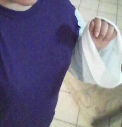 MutedMeister's tweet photo. @MajoNoShison {{My bff's family is helping me make my Toriel Deemurr cosplay. We just started so its shit- xD https://t.co/e1oeNgSpjq