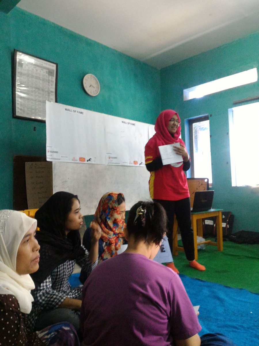 WIFIducation's tweet photo. Opening oleh mastercoach kami, #ForDigitalEra #FutureHeroT5el https://t.co/NdDozqX8G1