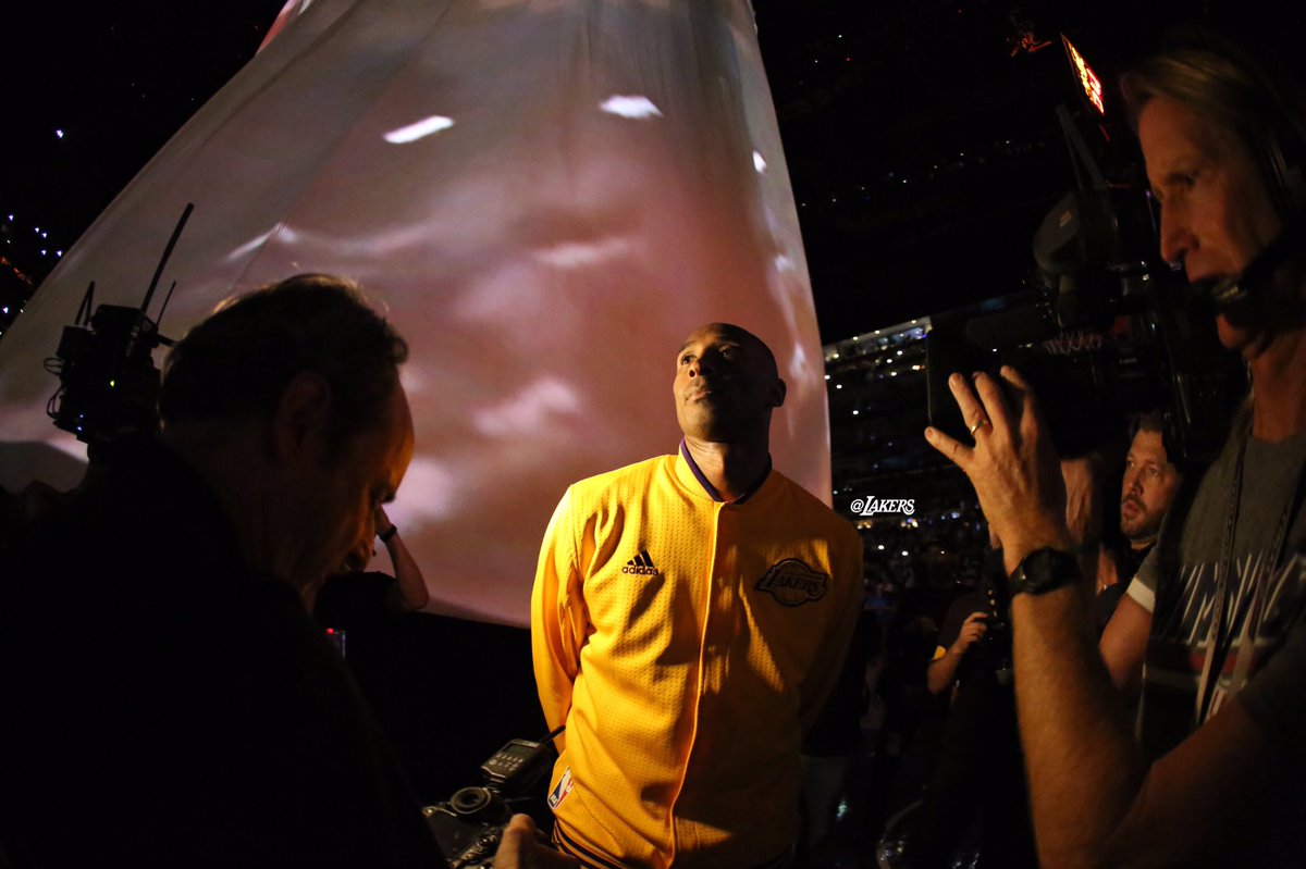 Lakers's tweet photo. The Man #ThankYouKobe https://t.co/Turw5bfomK