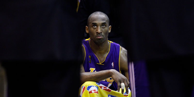 Deadspin's tweet photo. Fuck off, Kobe: https://t.co/KoZ36I2sjV https://t.co/hZ0bqJr14q