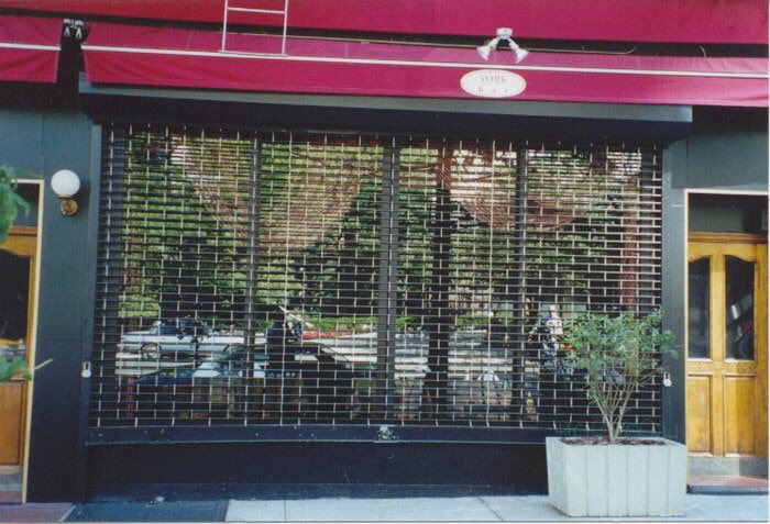ParagonLocks's tweet photo. Keep Business Rolling #NYC w/ Emergency Storefront Roll-Up #GateRepair: https://t.co/66c0MaGiR9 #rolldoor #security https://t.co/bBITflluaW