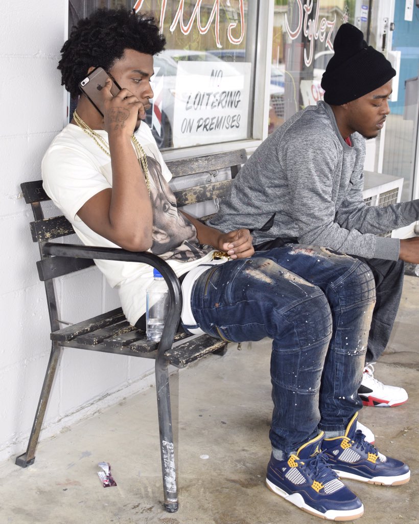 HoodFameGoYayo's tweet photo. Same Phone That U Book Me On 

Same Phone U Can Buy A Zone 

#NoMoFreeYAYOitCost https://t.co/XQVCy53SCL