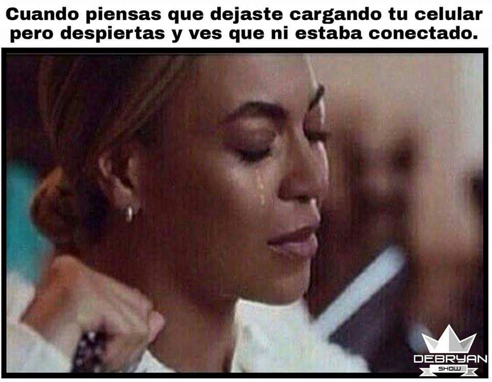 JasonPensador's tweet photo. #ireallyhatewhen my phone it's battery low 😦 #MiercolesDeGanarSeguidores #followback #feliznoche https://t.co/V8w5mVgWWU