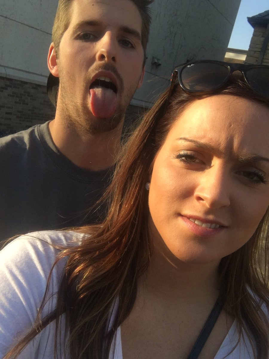 mattie_tweetz's tweet photo. @MinnesotaPikes #APHIFFC #FFC16 https://t.co/0PJL4y8vjV