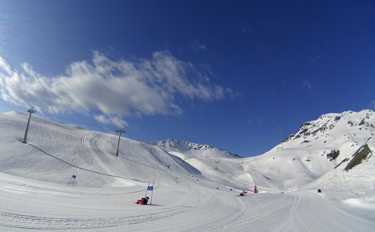 ilkastuhec's tweet photo. mountains it is! 😄😋 work for new season is 🔛 😉 #alpskomleko #veriga #alpina #komperdell #sony #actioncam #mulebar https://t.co/aLMjFSG3LQ
