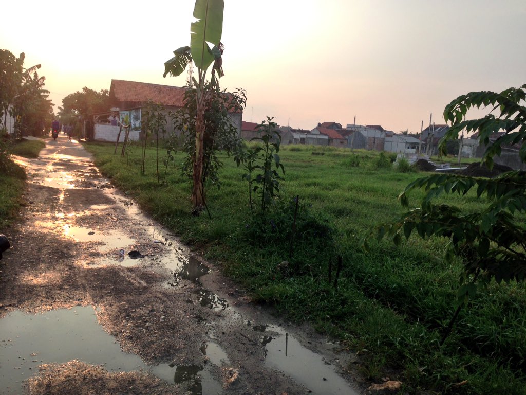 FiaSyaRf2's tweet photo. Ini masih bekasi 🙄✌🏻️ https://t.co/Pm7ZxhKiOe
