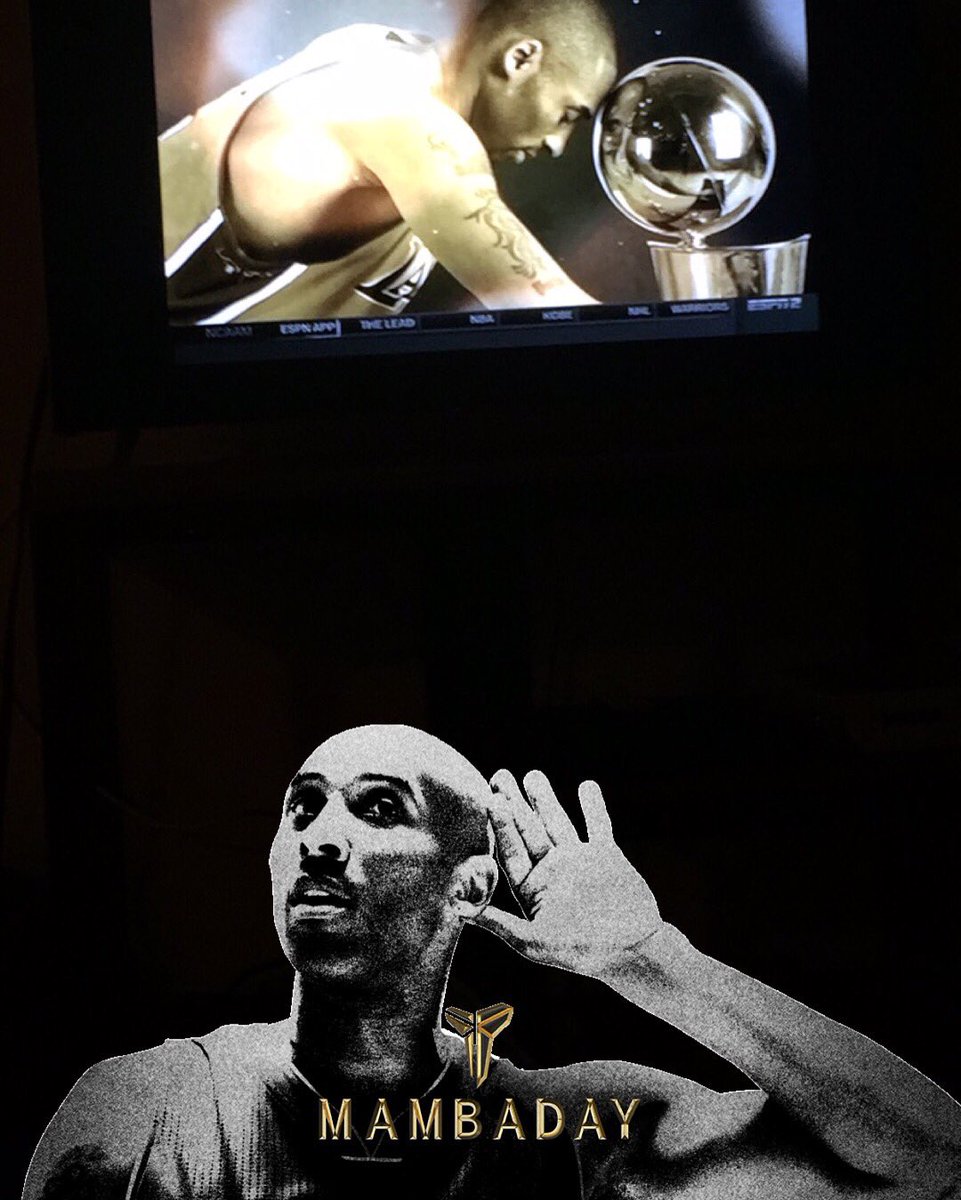 _bCemone's tweet image. I haven't been on Twitter in forever, but tonight we just witness a true legend! Thank you Kobe Bryant!😢#GOATTT🐐✊🏾