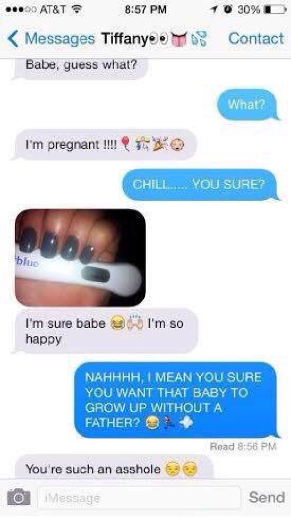CauseWereGuys's tweet photo. Ouch 😂 https://t.co/AOQRYRKZxa