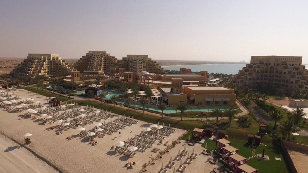 RixosBabAlBahr's tweet image. And by day...#rixosstyle
