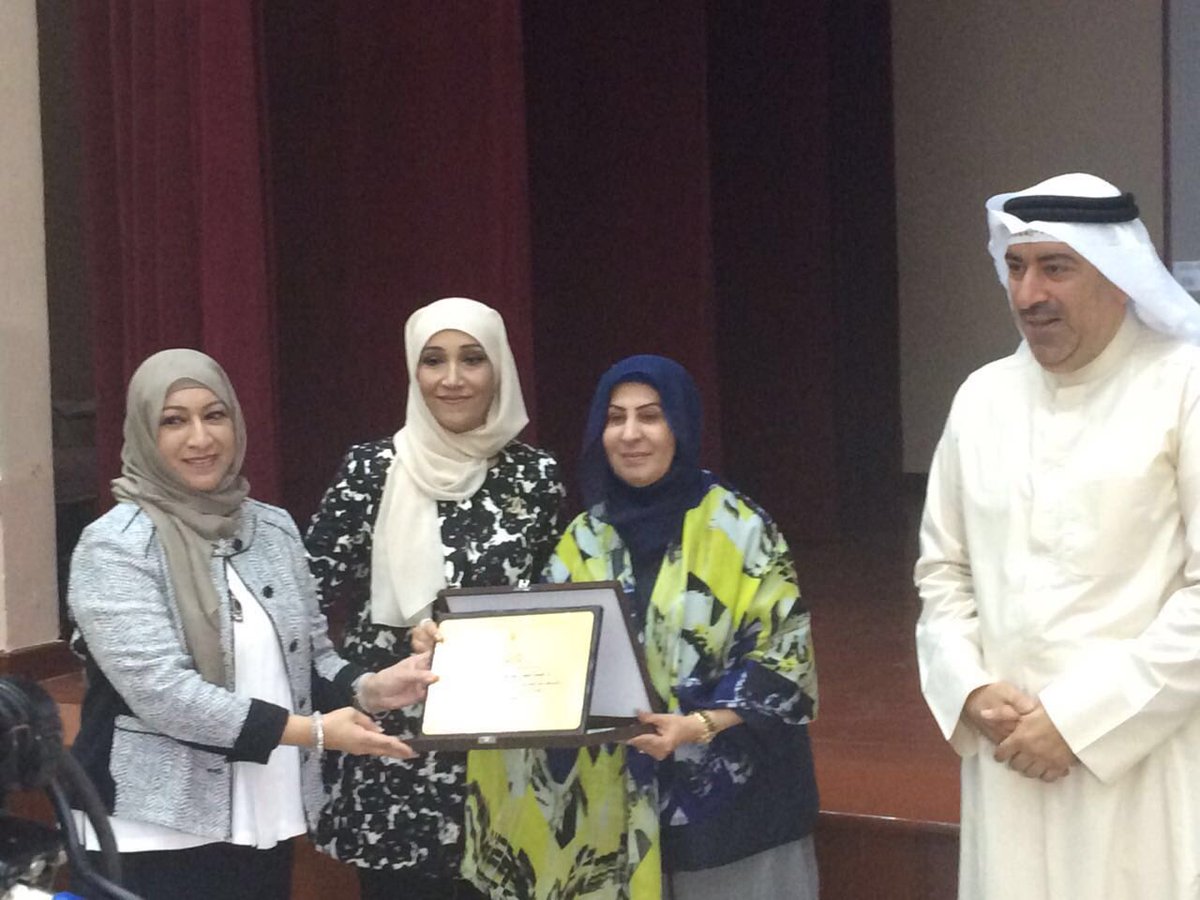 MOEKUWAIT tweet picture