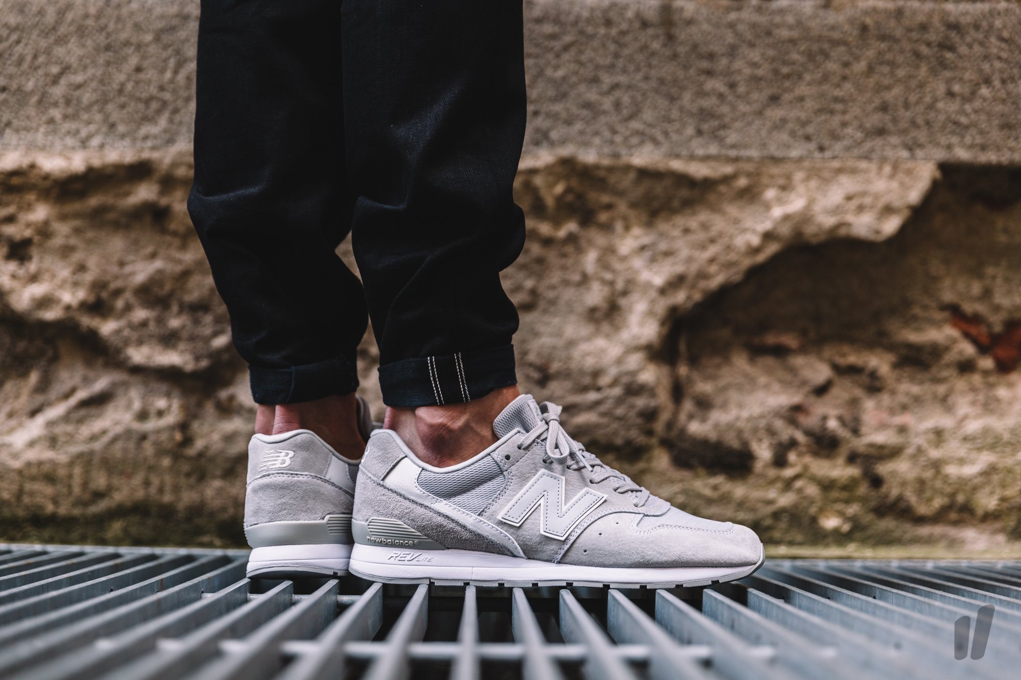 new balance mrl996 lg