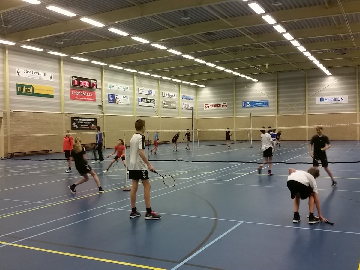 RobvanEgmond's tweet photo. Vandaag hebben de groepen 5-8 een badmintonclinic tijdens de gezonde weken in Broekland@RaalteGezond @ActiefSalland https://t.co/O8hOvoDmsW