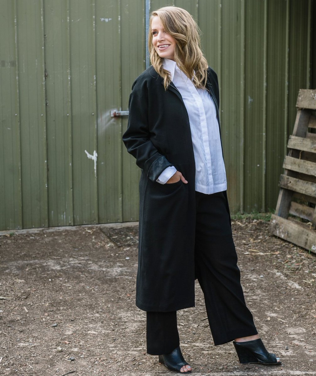 ecomonoshop's tweet photo. @thisischorus are launching their first #monthlyedition outfit on APRIL 20 > https://t.co/MWeP1EbW5C #slowfashion https://t.co/05GsyIcRBX