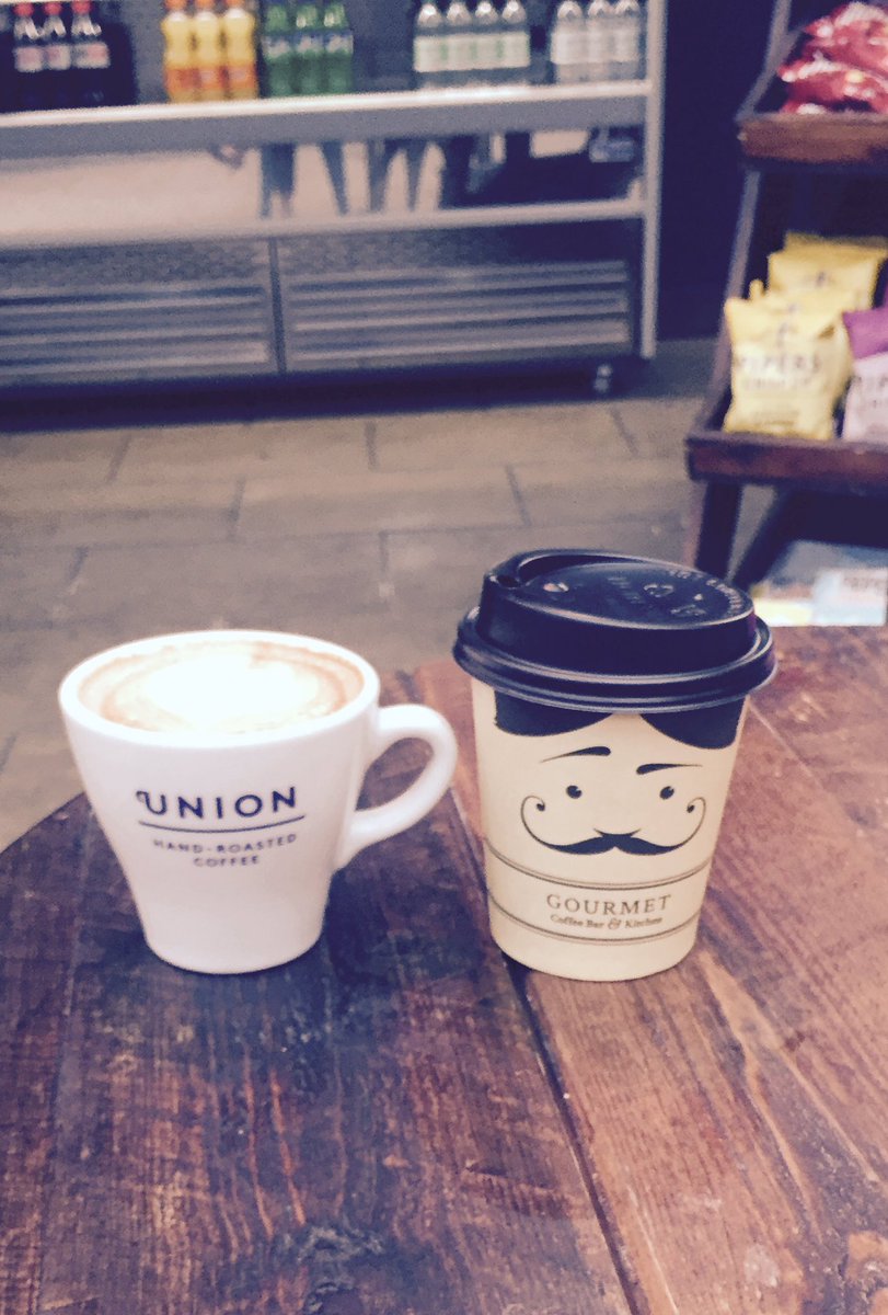 Lesbiancatchup's tweet photo. Lovely people @GourmetCBandK gave me a free coffee. Good start to my day ๐
#coffeegram #flatwhite #avoidingrain https://t.co/vQCTVoNMRo
