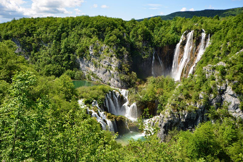 undiscoveredcro's tweet photo. Spring is great time to visit our National Parks: #PlitviceLakes https://t.co/8ActM8cbfk…/44-plitvice-lakes-natio… https://t.co/CGJrVhEAov